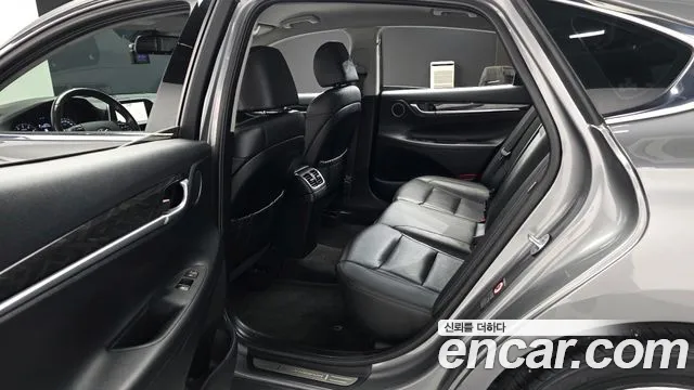 2019 Hyundai Grandeur IG 2.4 Premium Sold VIN KMHF141CBKA187269 – photo 18 2019 Hyundai Grandeur IG 2.4 Premium Sold VIN KMHF141CBKA187269 – photo 18