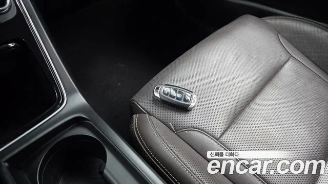 2019 Hyundai Grandeur IG 2.4 Premium Sold VIN KMHF141CBKA199851 – interior seats