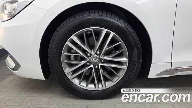 2019 Hyundai Grandeur IG 2.4 Premium Sold VIN KMHF141CBKA199851 – photo 13