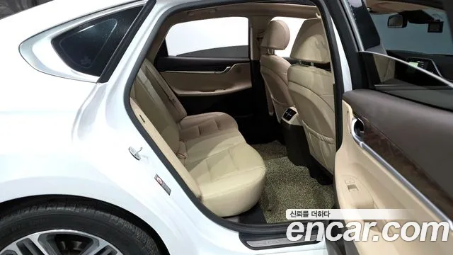 2019 Hyundai Grandeur IG 2.4 Premium Sold VIN KMHF141CBKA216361 – photo 15 2019 Hyundai Grandeur IG 2.4 Premium Sold VIN KMHF141CBKA216361 – photo 15