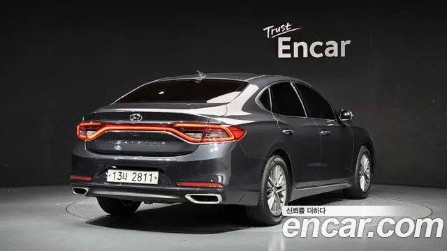 2019 Hyundai Grandeur IG 2.4 Premium Sold VIN KMHF141CBKA218848 – photo 17 2019 Hyundai Grandeur IG 2.4 Premium Sold VIN KMHF141CBKA218848 – photo 17