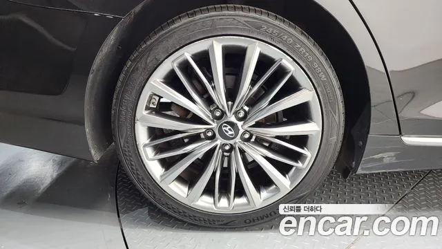 2019 Hyundai Grandeur IG 2.4 Premium Sold VIN KMHF141CBKA219425 – photo 18