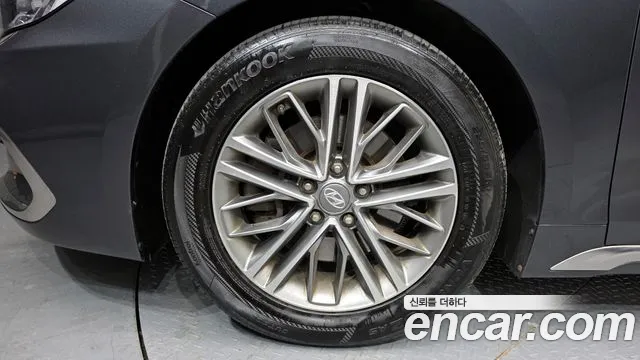 2019 Hyundai Grandeur IG 2.4 Premium Sold VIN KMHF141CBKA229343 – photo 13