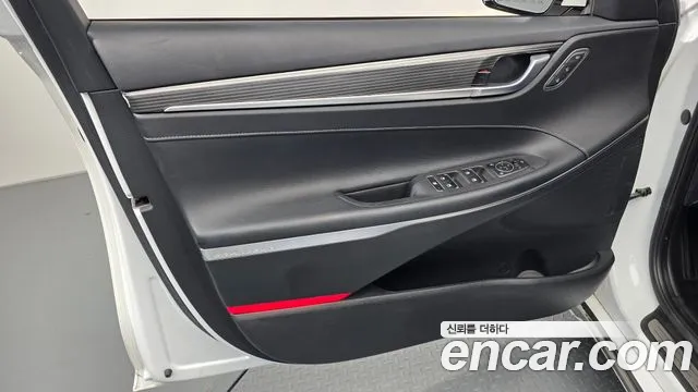 2019 Hyundai Grandeur IG 2.4 Premium Sold VIN KMHF141CBKA238696 – side profile