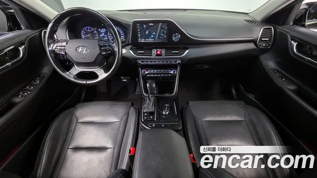 2019 Hyundai Grandeur IG 2.4 Premium Sold VIN KMHF141CBKA254549 – interior seats 2019 Hyundai Grandeur IG 2.4 Premium Sold VIN KMHF141CBKA254549 – interior seats