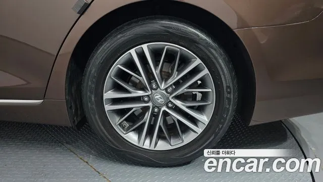 2019 Hyundai Grandeur IG 2.4 Premium Sold VIN KMHF141CBKA256330 – photo 20