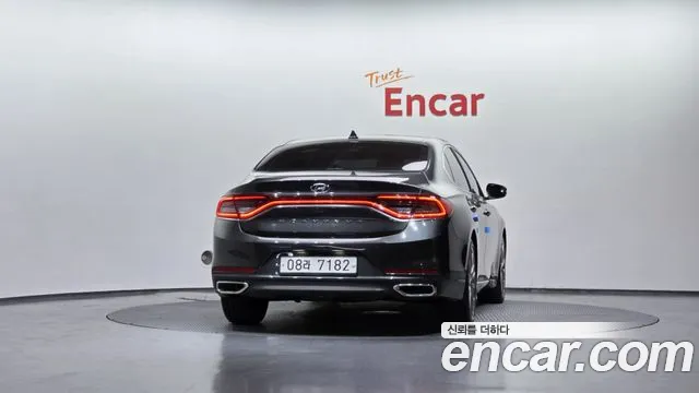 2019 Hyundai Grandeur IG 2.4 Premium Sold VIN KMHF141CBKA259758 – photo 11 2019 Hyundai Grandeur IG 2.4 Premium Sold VIN KMHF141CBKA259758 – photo 11