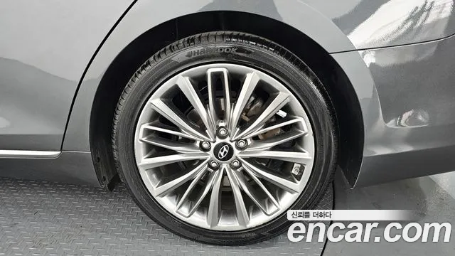 2019 Hyundai Grandeur IG 2.4 Premium Sold VIN KMHF141CBKA262758 – photo 17 2019 Hyundai Grandeur IG 2.4 Premium Sold VIN KMHF141CBKA262758 – photo 17