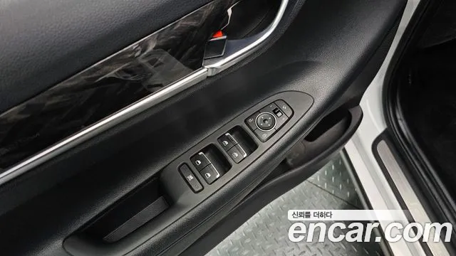2019 Hyundai Grandeur IG 2.4 Premium Sold VIN KMHF141CBKA273808 – side profile