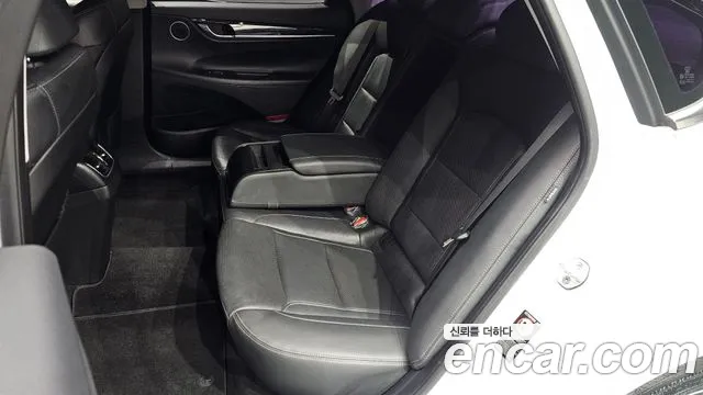 2019 Hyundai Grandeur IG 2.4 Premium Sold VIN KMHF141CBKA273808 – exterior detail