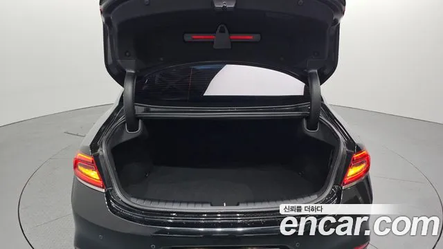 2019 Hyundai Grandeur IG 2.4 Premium Sold VIN KMHF141CBKA285584 – rear exterior