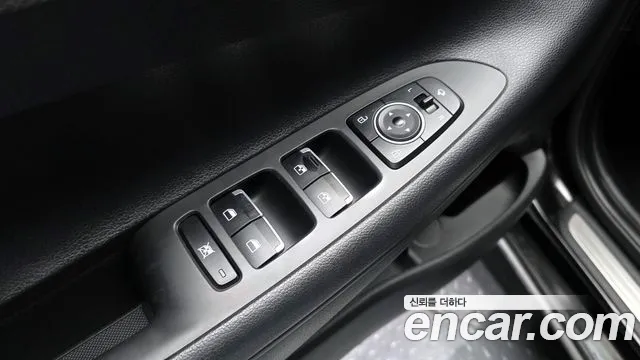 2019 Hyundai Grandeur IG 2.4 Modern Sold VIN KMHF141CBKA286072 – interior seats 2019 Hyundai Grandeur IG 2.4 Modern Sold VIN KMHF141CBKA286072 – interior seats