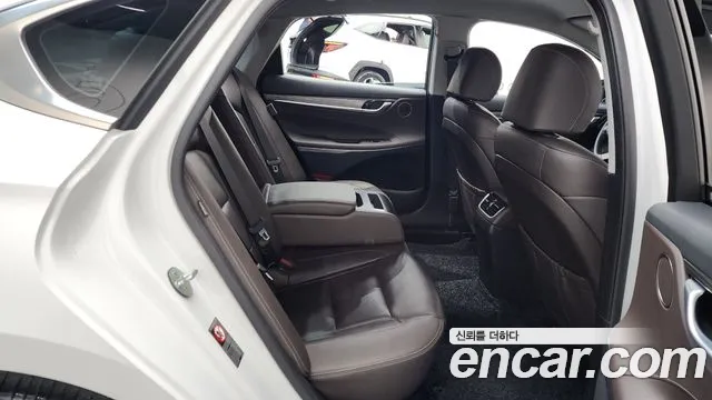 2019 Hyundai Grandeur IG 2.4 Premium Sold VIN KMHF141CBKA292510 – undercarriage 2019 Hyundai Grandeur IG 2.4 Premium Sold VIN KMHF141CBKA292510 – undercarriage