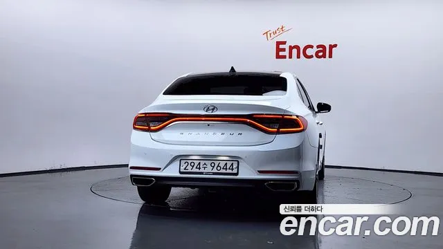 2019 Hyundai Grandeur IG 2.4 Premium Sold VIN KMHF141CBKA292510 – photo 13 2019 Hyundai Grandeur IG 2.4 Premium Sold VIN KMHF141CBKA292510 – photo 13