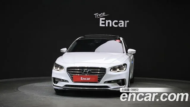 2017 Hyundai Grandeur IG 2.2 Diesel Premium Sold VIN KMHF141RBHA012962 – interior seats 2017 Hyundai Grandeur IG 2.2 Diesel Premium Sold VIN KMHF141RBHA012962 – interior seats