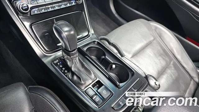 2017 Hyundai Grandeur IG 2.2 Diesel Premium Sold VIN KMHF141RBHA012962 – photo 12 2017 Hyundai Grandeur IG 2.2 Diesel Premium Sold VIN KMHF141RBHA012962 – photo 12
