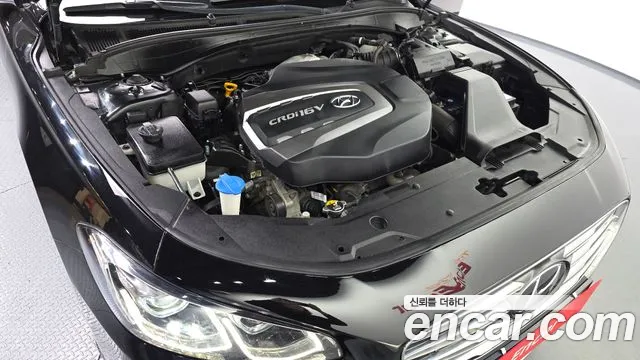 2017 Hyundai Grandeur IG 2.2 Diesel Premium Sold VIN KMHF141RBHA040447 – engine bay