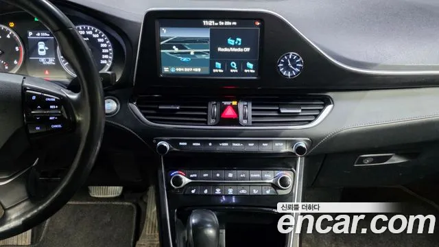 2018 Hyundai Grandeur IG 2.2 Diesel Modern Sold VIN KMHF141RBJA132751 – dashboard
