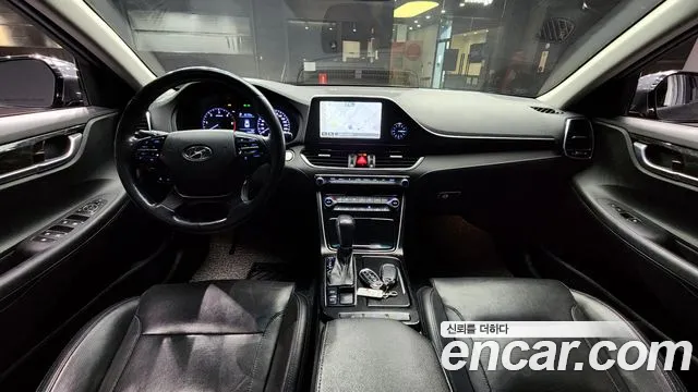2018 Hyundai Grandeur Ig 2.2 Diesel Premium Sold VIN KMHF141RBJA141354 – front exterior