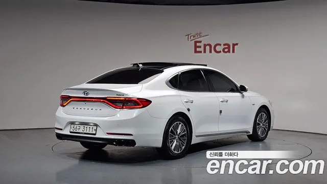 2018 Hyundai Grandeur IG Hybrid Exclusive Sold VIN KMHF2413BJA002959 – trunk area 2018 Hyundai Grandeur IG Hybrid Exclusive Sold VIN KMHF2413BJA002959 – trunk area