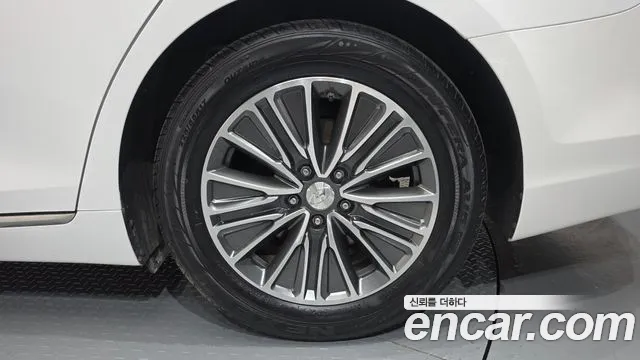 2018 Hyundai Grandeur IG Hybrid Exclusive Sold VIN KMHF2413BJA007251 – undercarriage