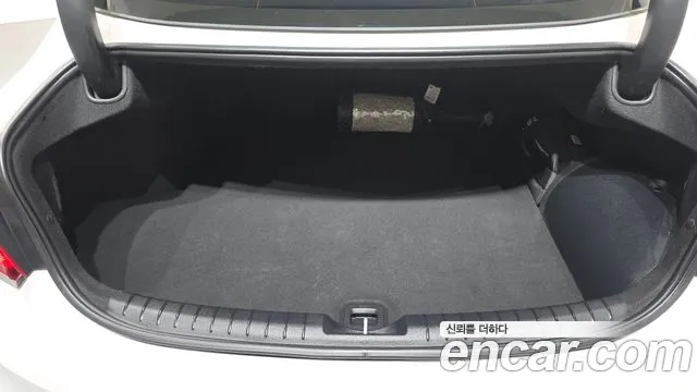 2018 Hyundai Grandeur IG Hybrid Exclusive Sold VIN KMHF2413BJA007251 – photo 15