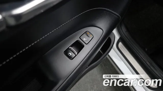 2018 Hyundai Grandeur IG Hybrid Exclusive Sold VIN KMHF2413BJA010999 – side profile
