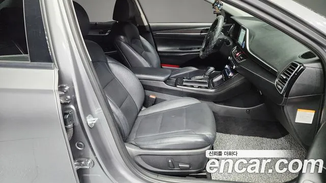 2018 Hyundai Grandeur IG Hybrid Exclusive Sold VIN KMHF2413BJA012165 – interior seats 2018 Hyundai Grandeur IG Hybrid Exclusive Sold VIN KMHF2413BJA012165 – interior seats