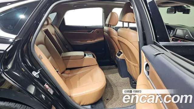 2018 Hyundai Grandeur IG Hybrid Exclusive Sold VIN KMHF2413BJA013091 – undercarriage