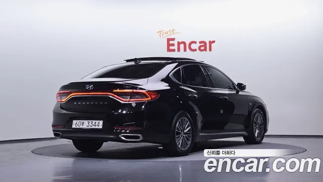 2018 Hyundai Grandeur IG Hybrid Exclusive Sold VIN KMHF2413BJA013091 – photo 17