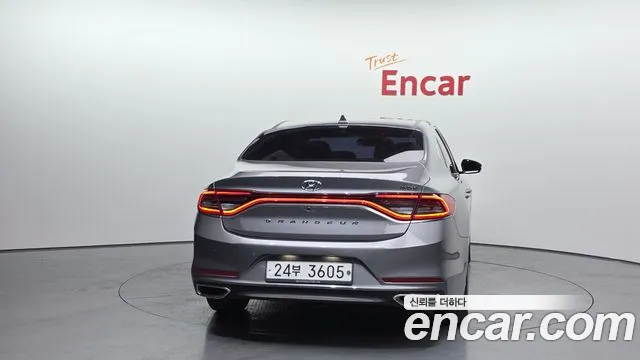 2018 Hyundai Grandeur IG Hybrid Exclusive Sold VIN KMHF2413BJA017172 – photo 18