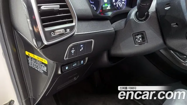 2018 Hyundai Grandeur IG Hybrid Exclusive Sold VIN KMHF2413BJA022572 – exterior detail