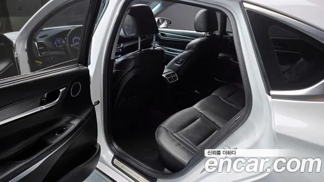2018 Hyundai Grandeur IG Hybrid Exclusive Sold VIN KMHF2413BJA022572 – photo 11