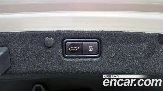 2018 Hyundai Grandeur IG Hybrid Exclusive Sold VIN KMHF2413BJA022572 – photo 25