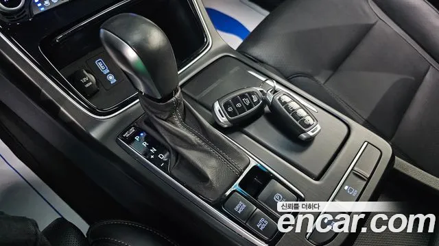2018 Hyundai Grandeur IG Hybrid Exclusive Sold VIN KMHF2413BJA024292 – trunk area