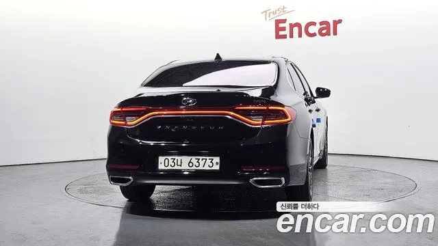 2018 Hyundai Grandeur IG Hybrid Exclusive Sold VIN KMHF2413BJA024292 – photo 18