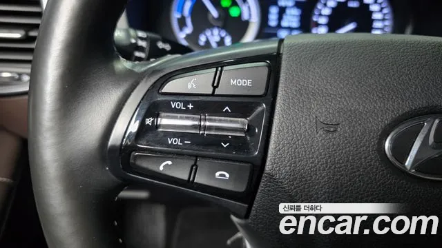 2018 Hyundai Grandeur IG Hybrid Exclusive Sold VIN KMHF2413BJA024306 – rear exterior