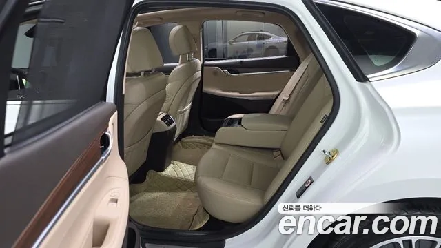 2019 Hyundai Grandeur IG Hybrid Exclusive Sold VIN KMHF2413BKA026704 – side profile