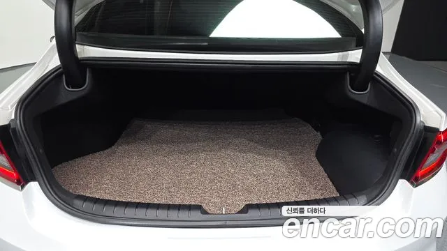 2019 Hyundai Grandeur IG Hybrid Exclusive Sold VIN KMHF2413BKA026704 – photo 34