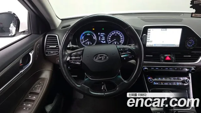 2019 Hyundai Grandeur IG Hybrid Exclusive Sold VIN KMHF2413BKA027299 – side profile