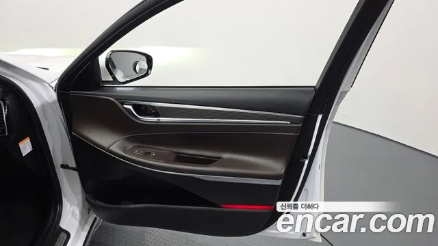 2019 Hyundai Grandeur IG Hybrid Exclusive Sold VIN KMHF2413BKA027299 – photo 27