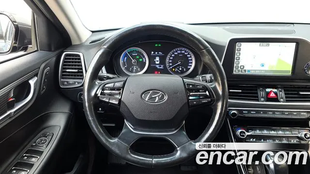 2019 Hyundai Grandeur IG Hybrid Exclusive Sold VIN KMHF2413BKA028149 – dashboard