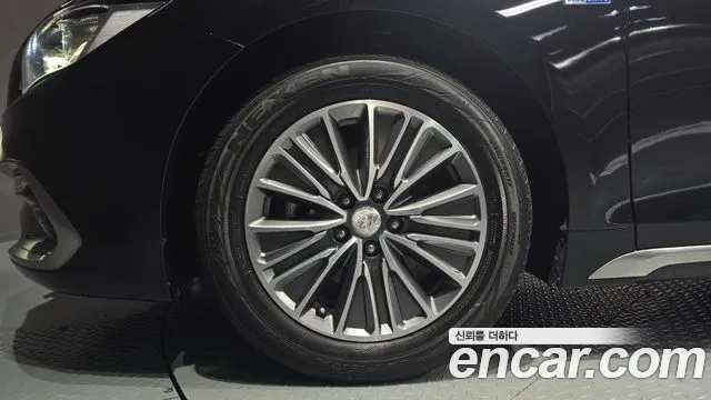 2019 Hyundai Grandeur IG Hybrid Exclusive Sold VIN KMHF2413BKA028871 – photo 11