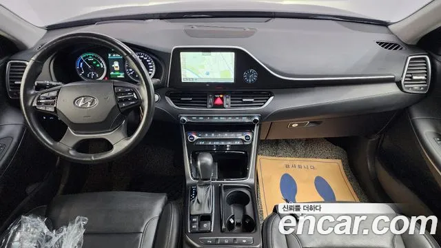 2019 Hyundai Grandeur IG Hybrid Exclusive Sold VIN KMHF2413BKA030490 – photo 14