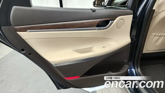 2019 Hyundai Grandeur IG Hybrid Exclusive Sold VIN KMHF2413BKA030537 – interior seats
