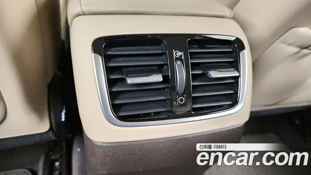2019 Hyundai Grandeur IG Hybrid Exclusive Sold VIN KMHF2413BKA030537 – undercarriage