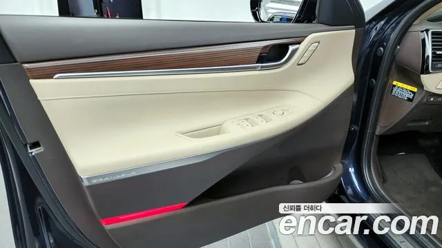 2019 Hyundai Grandeur IG Hybrid Exclusive Sold VIN KMHF2413BKA030537 – photo 17