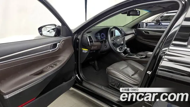 2019 Hyundai Grandeur IG Hybrid Exclusive Sold VIN KMHF2413BKA032006 – side profile