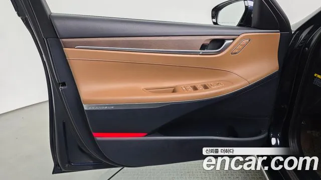 2019 Hyundai Grandeur IG Hybrid Exclusive Sold VIN KMHF2413BKA033378 – rear exterior 2019 Hyundai Grandeur IG Hybrid Exclusive Sold VIN KMHF2413BKA033378 – rear exterior