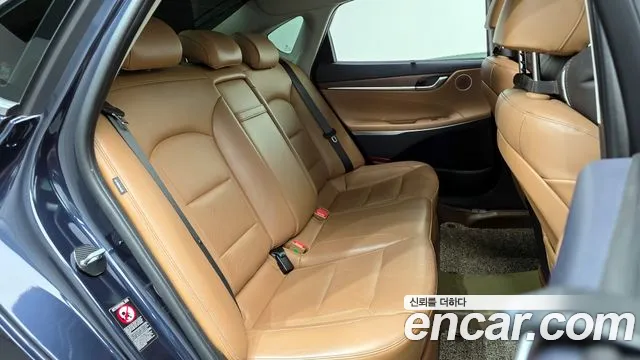 2019 Hyundai Grandeur IG Hybrid Exclusive Sold VIN KMHF2413BKA033378 – undercarriage 2019 Hyundai Grandeur IG Hybrid Exclusive Sold VIN KMHF2413BKA033378 – undercarriage